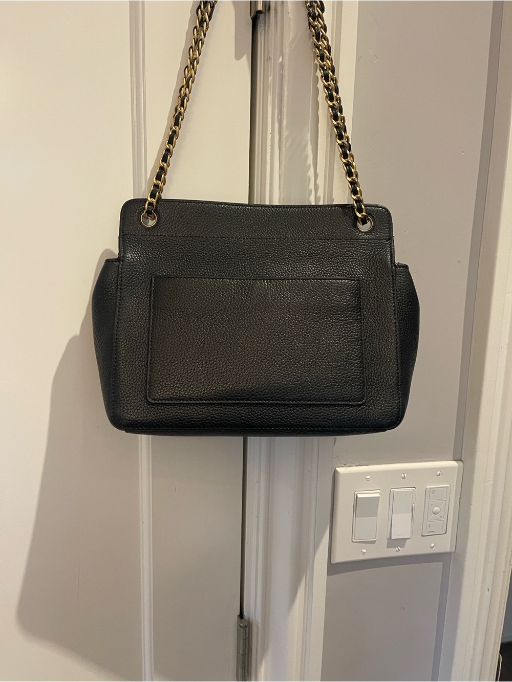 Tory Burch Black Leather Shoulder Bag with Gold Chain - Picture 6 of 7